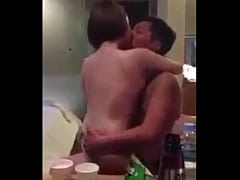 ดูคลิปหลุดดัง ดีเจโซดา เปิดแผ่นในผับเย็ดกับเสี่ยชื่อดังบนเก้าอี้ โยกควยสุดเสียว คลิปนี้เคยออกข่าวดังมาแล้ว