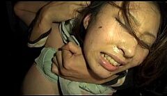 หนังavญี่ปุ่นเต็มเรื่อง นักเลงแถวบ้านจับนักเรียนญี่ปุ่นรุมโทรมที่ข้างถนน