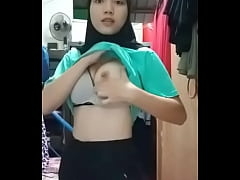 คลิปหลุด Mlive xxx เด็กใต้มุสลิมแก้ผ้าโชว์แลกบัตรเดิมเงิน 300 บาท