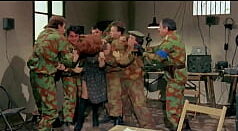 หนังโป้xฝรั่งยุคเก่า สมัยสงครามโรค ทหารจับเชลยหญิงมารุมโทรม