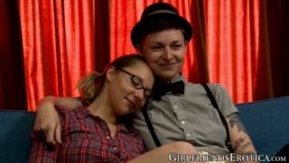 หนังโป้ทอมดี้ สาวหล่อ Tomboy เบิร์นหีสาวสวยวัยใส ตีฉิ่งเอาจิ๋มถูกัน