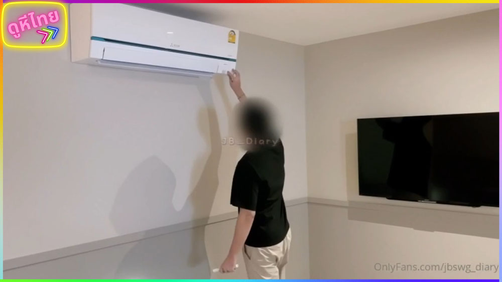 Naughty Technician ช่างซ่อมแอร์ของโรงแรม เป็นผู้หญิง ขอเปิดซิงควยหลังซ่อมเสร็จ